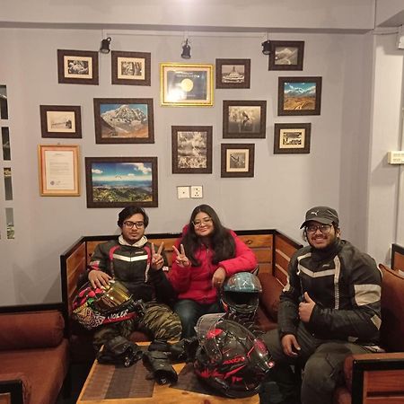 Paila Hostel Lakeside Pokhara Eksteriør bilde