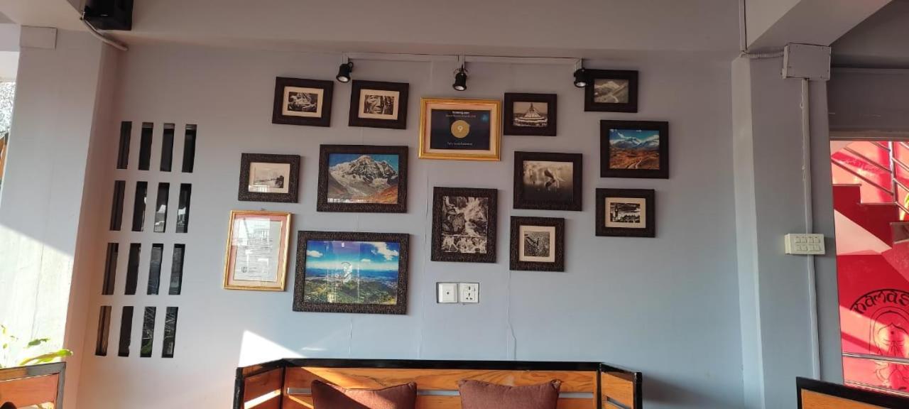 Paila Hostel Lakeside Pokhara Eksteriør bilde