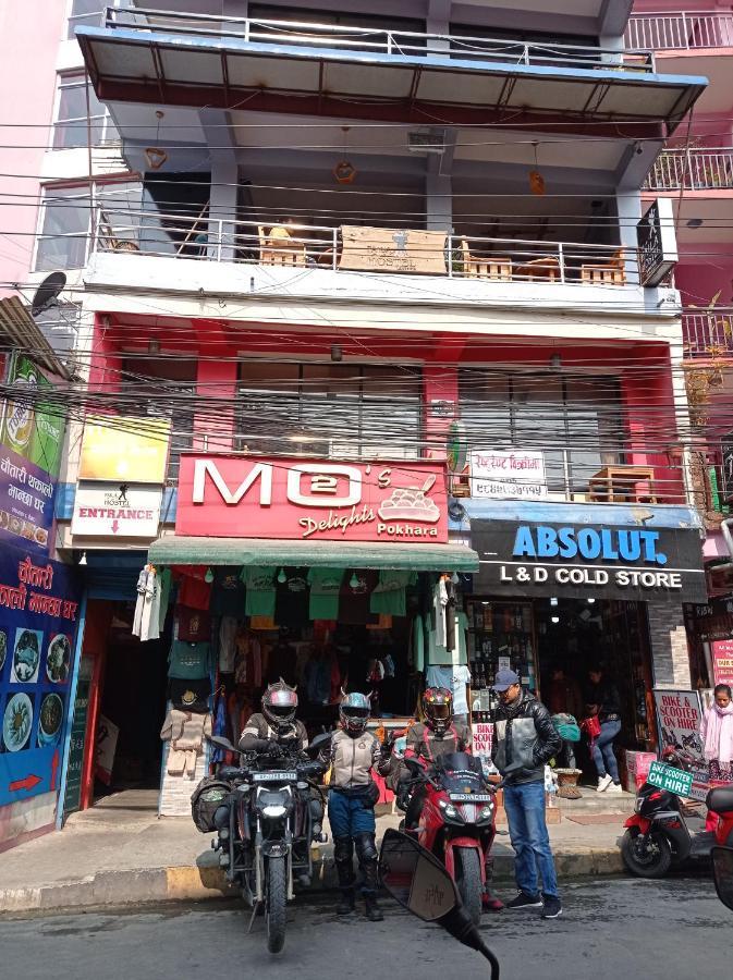 Paila Hostel Lakeside Pokhara Eksteriør bilde