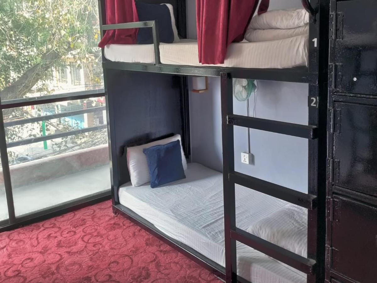 Paila Hostel Lakeside Pokhara Rom bilde