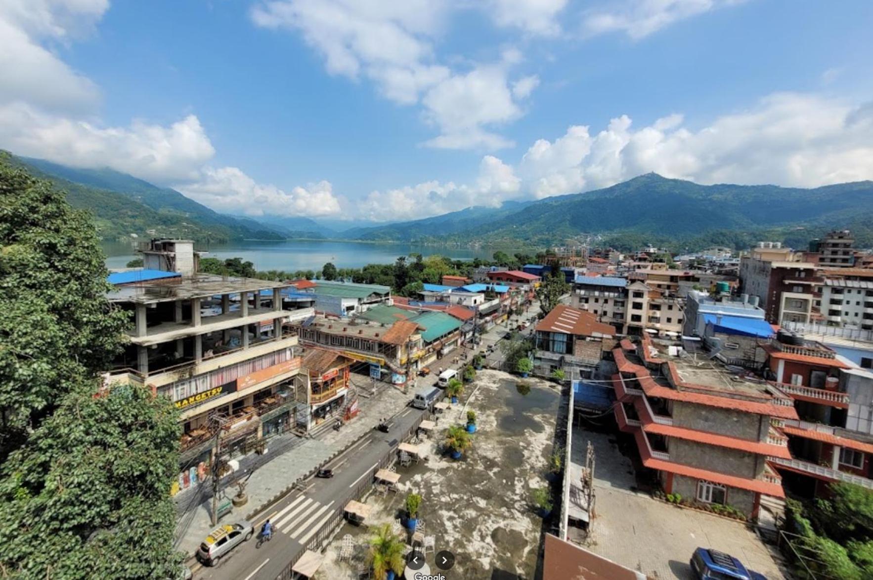 Paila Hostel Lakeside Pokhara Eksteriør bilde